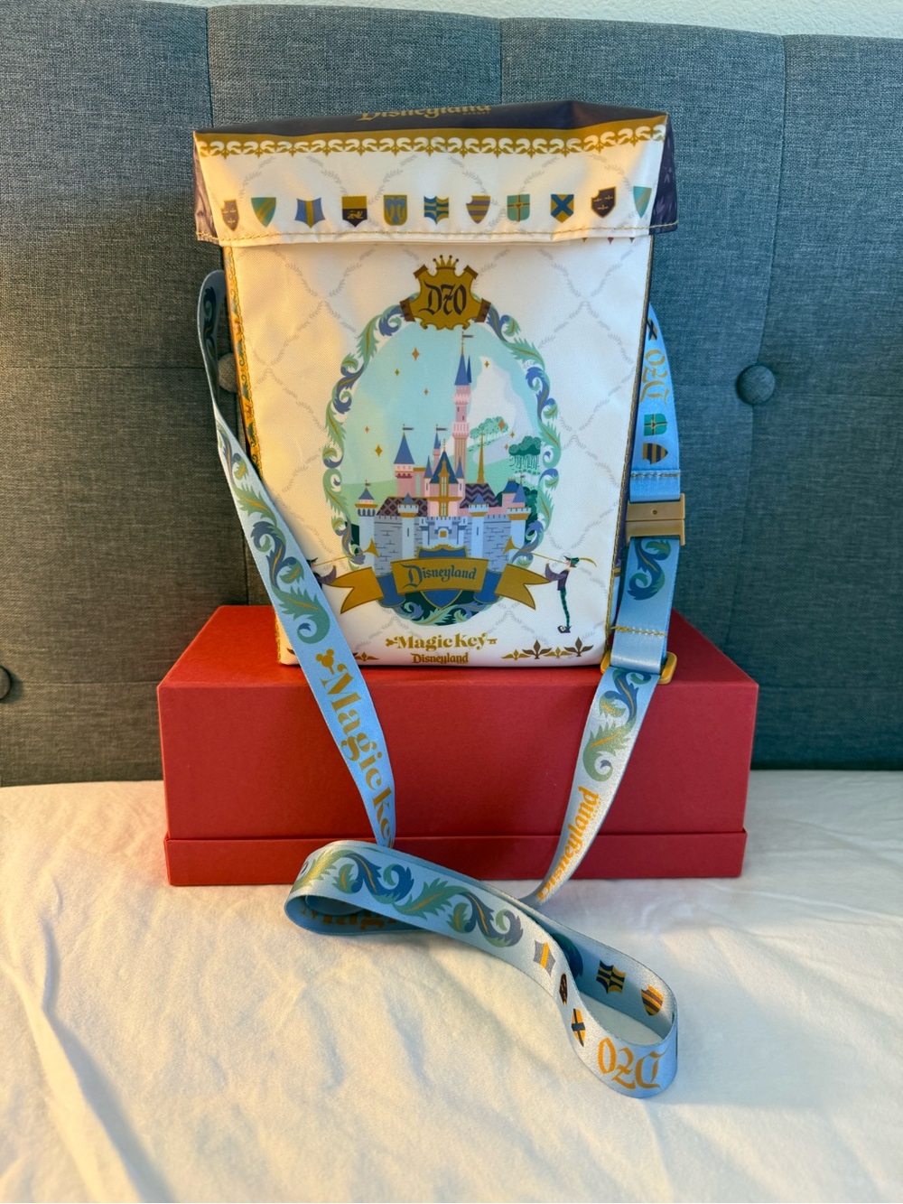 Disney Popcorn Cooler Tote Bag - Picture 2 of 13